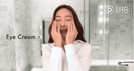 眼霜什么时候用 20岁就要开始用眼霜了吗