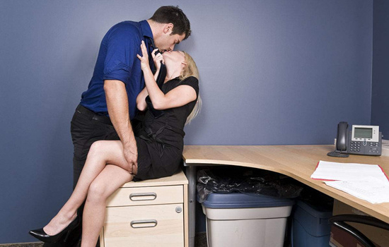 女人出轨最怕的是什么 解读女人的心理