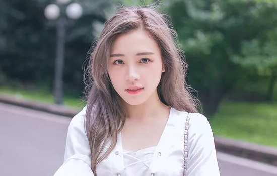 ahc神仙水搭配什么乳 ahc神仙水搭配什么用