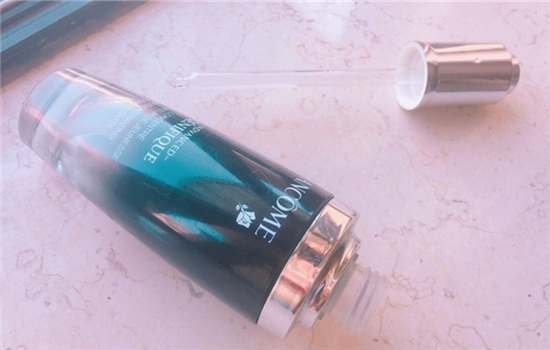 兰蔻小黑瓶祛痘印吗 兰蔻小黑瓶去痘印吗