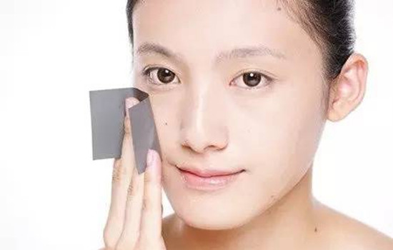 女生油性肌肤怎么改善