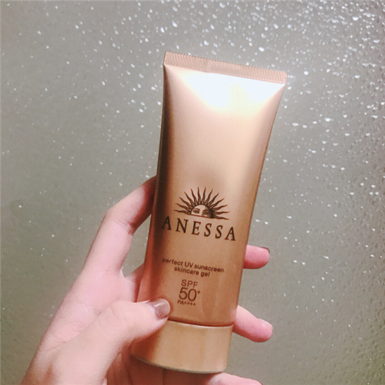 安耐晒金瓶有几种包装 安热沙有几种