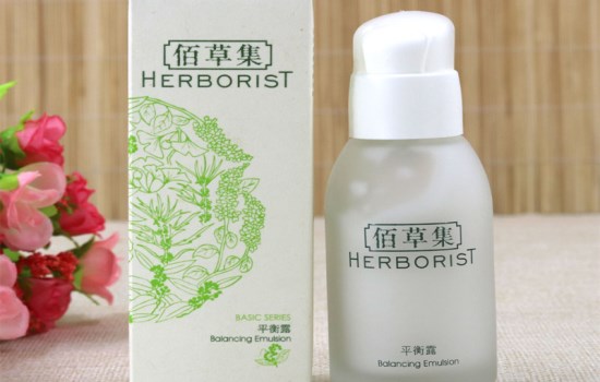 佰草集平衡露怎么用 佰草集平衡露使用顺序