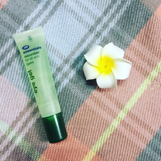 boots小黄瓜眼霜功效