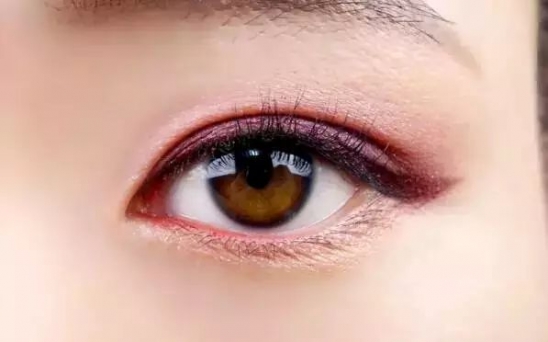 简单好看的妆容画法教程