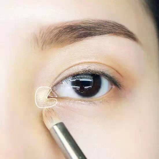 正确的淡妆化妆步骤 淡妆的画法