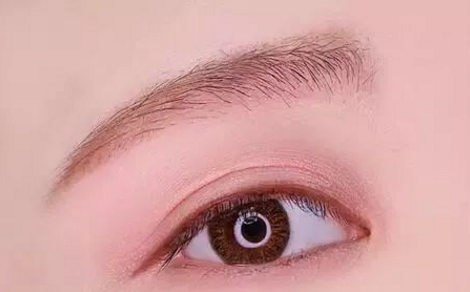 少女妆容画法步骤图解 两款粉色少女妆化妆步骤