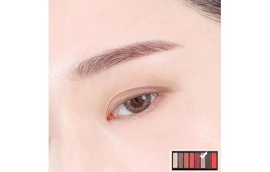 枣红色眼妆教程 枣红色眼妆怎么画