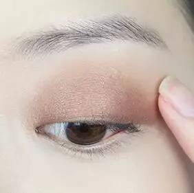 单眼皮眼妆的画法 单眼皮怎么画眼妆
