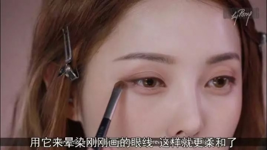 韩国妆容画法步骤