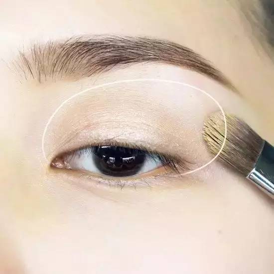 正确的淡妆化妆步骤 淡妆的画法
