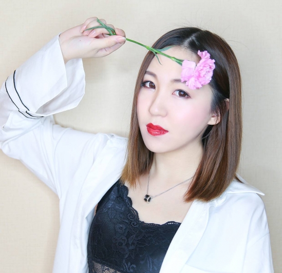 果汁妆容教程  教你画圣经欧尼最经典的果汁妆容