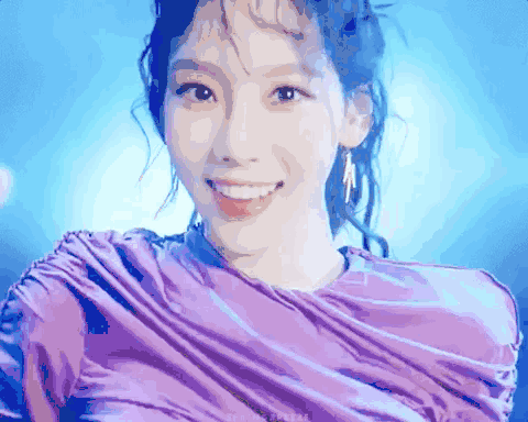 精致的妆容怎么画  做一个精致的女人妆容也不能马虎