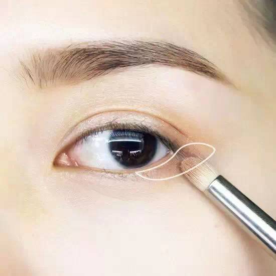 正确的淡妆化妆步骤 淡妆的画法
