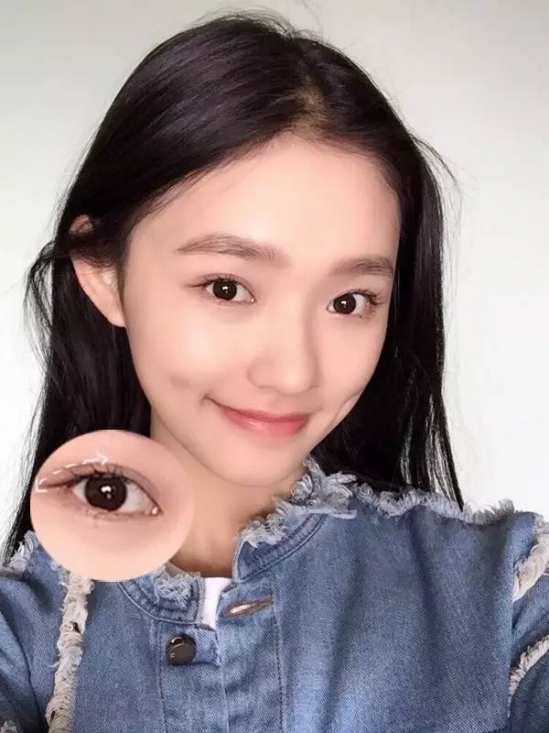 半尾眼线画法
