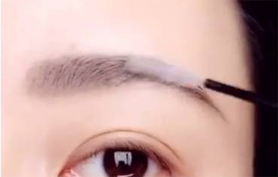 鱼尾妆怎么画 人鱼姬眼妆鱼尾