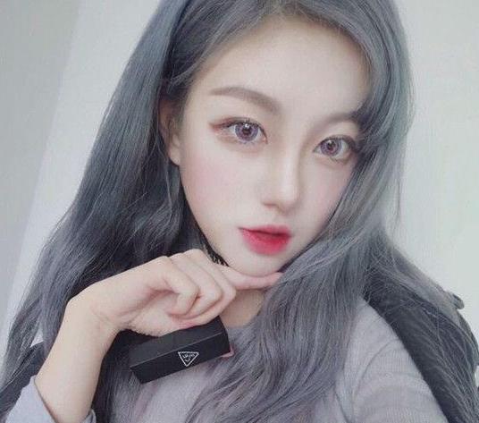 雾面发色 雾面冷感褐头发图片