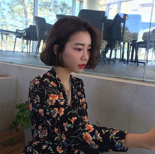 2024女生发型短发 2024女生短发造型