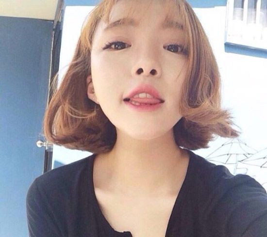 齐肩发型图片女 好看的齐肩发