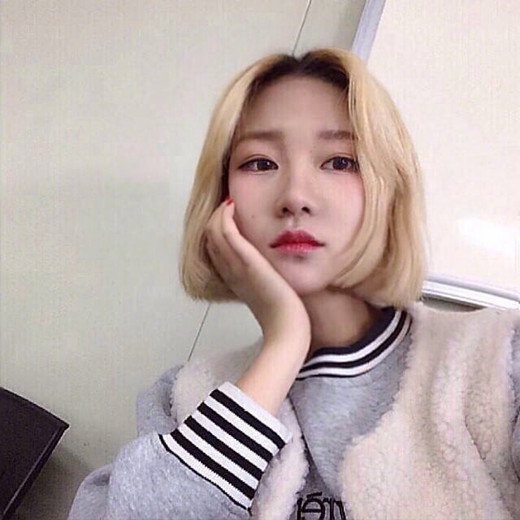 金色短发韩国女 金色短发图片