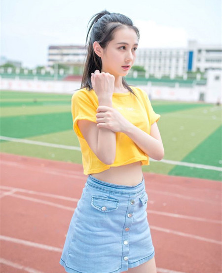 学生马尾辫简单又漂亮 学生马尾辫的各种扎法图片