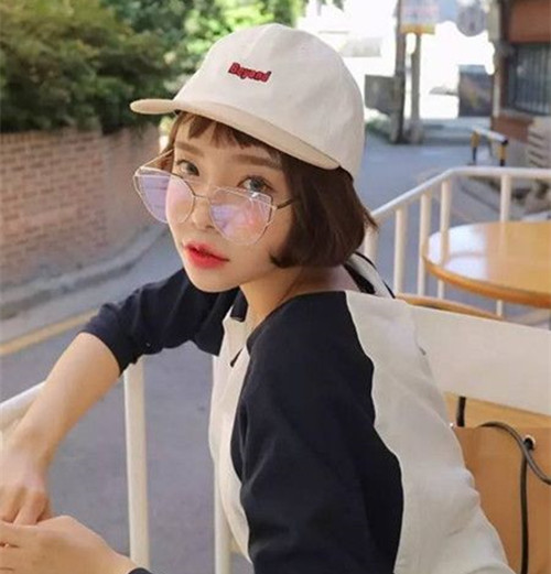 日系短发图片 日系短发女2024