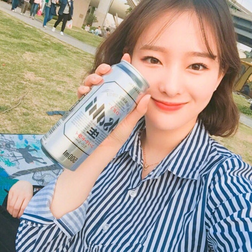 气质短发发型图片2024 气质短发美发女