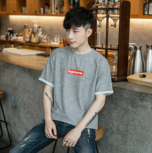 流行发型男两边短的 两侧短中间长的发型