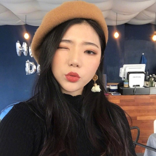 黑色发型女 黑色发型图片