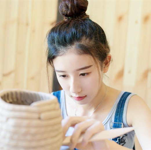 女学生长发搞什么发型 学生长发怎么扎好看