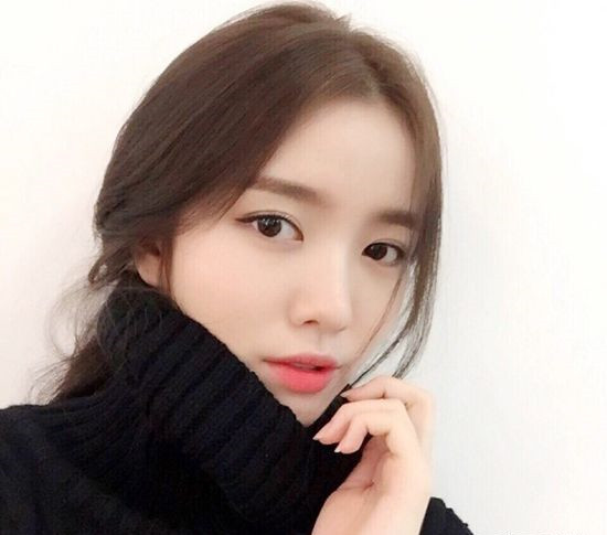 流行发型女图片 现在流行发型女生
