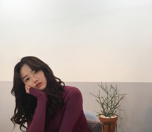 2024中长发卷发发型图片女 2024中长卷发发型