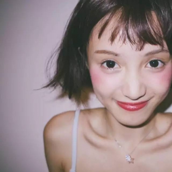 显脸小的刘海图片