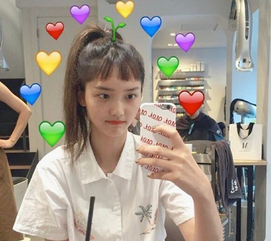二次元发型长发 二次元长发少女图片