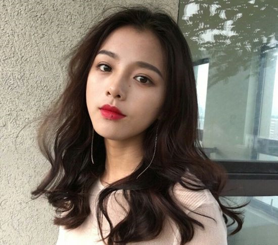 2024年女生新发型图片 2024年女生流行发型
