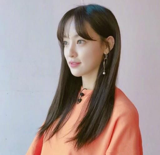2024新发型女中长发 2024中长发型