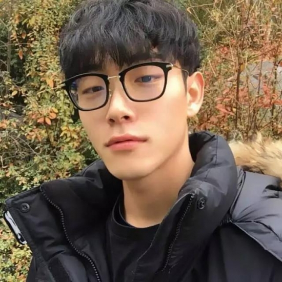 男生秋冬剪什么发型好看 男生秋冬韩式发型短发