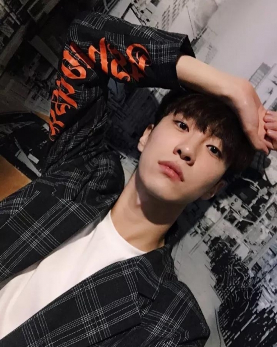 男生秋冬剪什么发型好看 男生秋冬韩式发型短发
