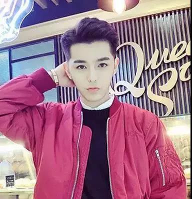 男生冬天留什么发型好看 现在男生流行什么发型