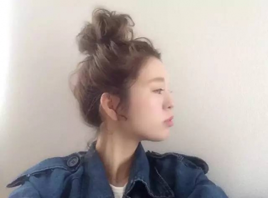 梳头发型即简单又好看