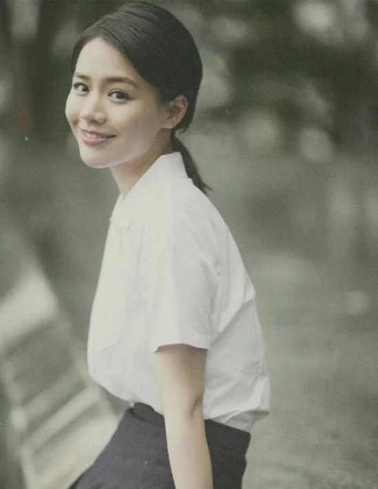 大脸什么发型显脸小
