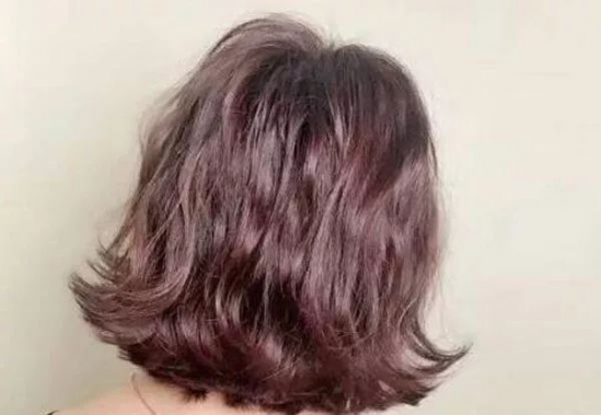 只烫发尾的发型图片