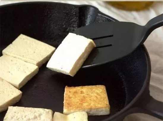豆腐怎么煎不会碎