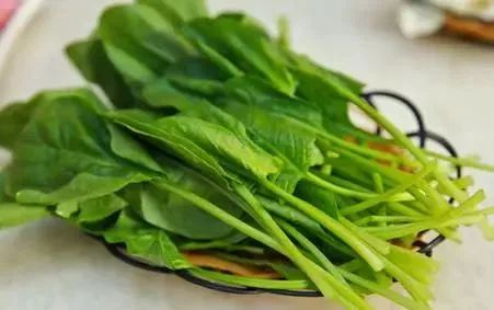 多吃菠菜有什么好处