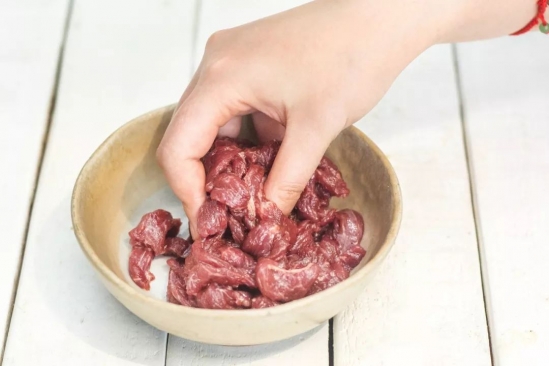 南瓜炒牛肉的做法