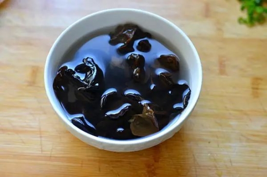 冬笋炒肉片的做法