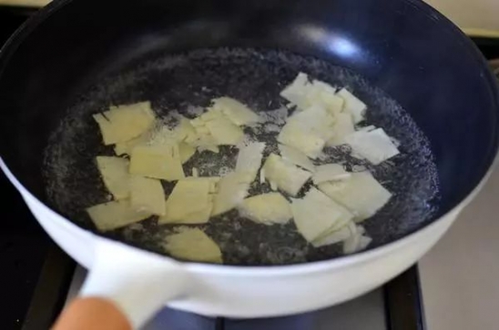 冬笋炒肉片的做法