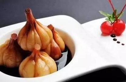 醋泡大蒜食用功效