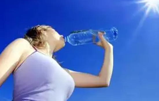 中暑能喝啤酒吗 中暑可以喝啤酒吗