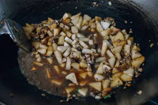 萝卜拌饭怎么做